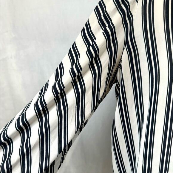 Loft long sleeve black and white multi stripe blouse top size medium - Picture 2 of 6